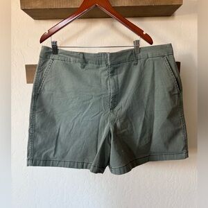 Anne Klein|Chino shorts in olive khaki tone,plus size 22•••NWT,summer staple